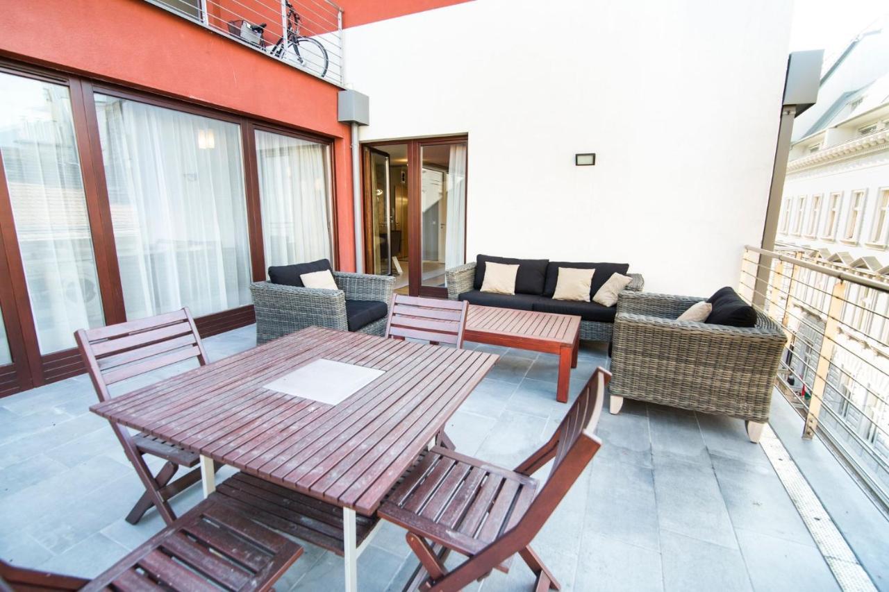 Paulay Free Parking Luxury Design Apartman With Terazze Budapest Esterno foto